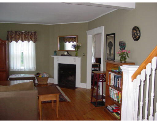 9 Delmore Road Newton, MA 02461 - Photo 3 of 4 Gallery Image 3