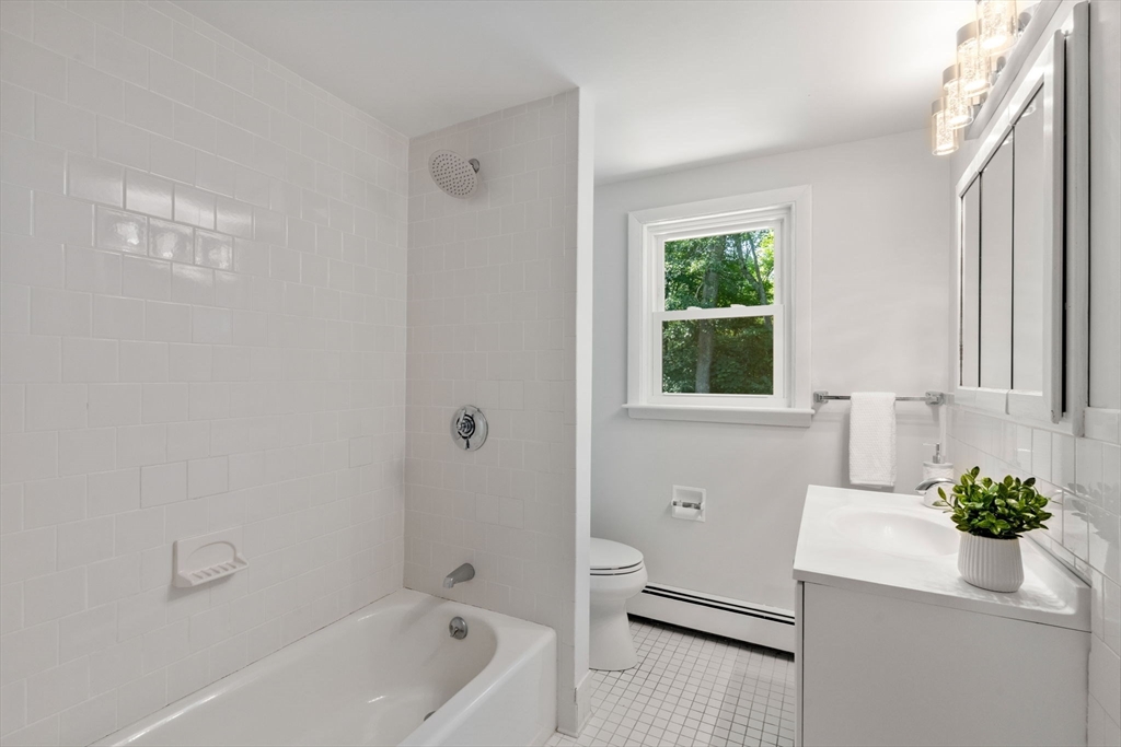 17 Paul Revere Road Sharon, MA 02067 - Photo 15 of 31 Gallery Image 15