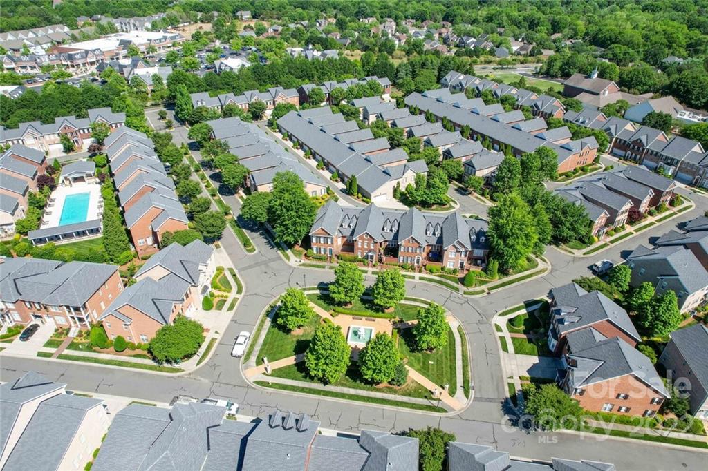 6309 Wakehurst Road Charlotte, NC 28226 - Photo 46 of 48 an aerial view of residential houses with outdoor space