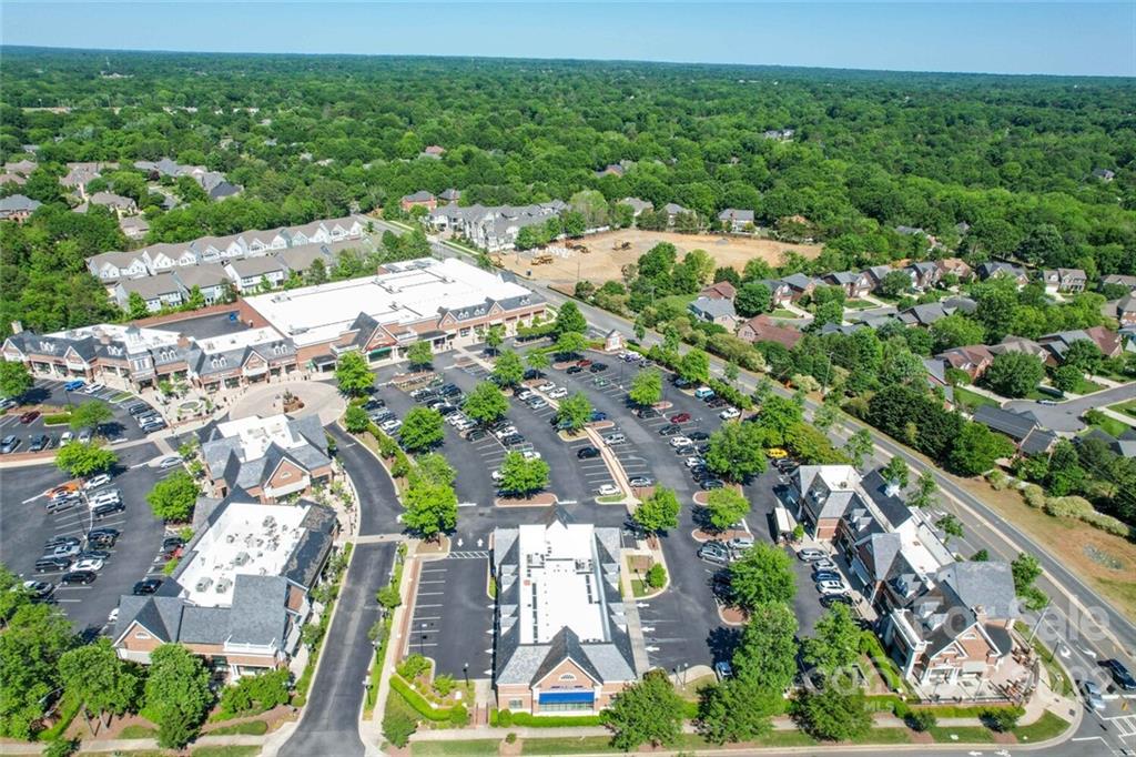 6309 Wakehurst Road Charlotte, NC 28226 - Photo 48 of 48 a view of a city