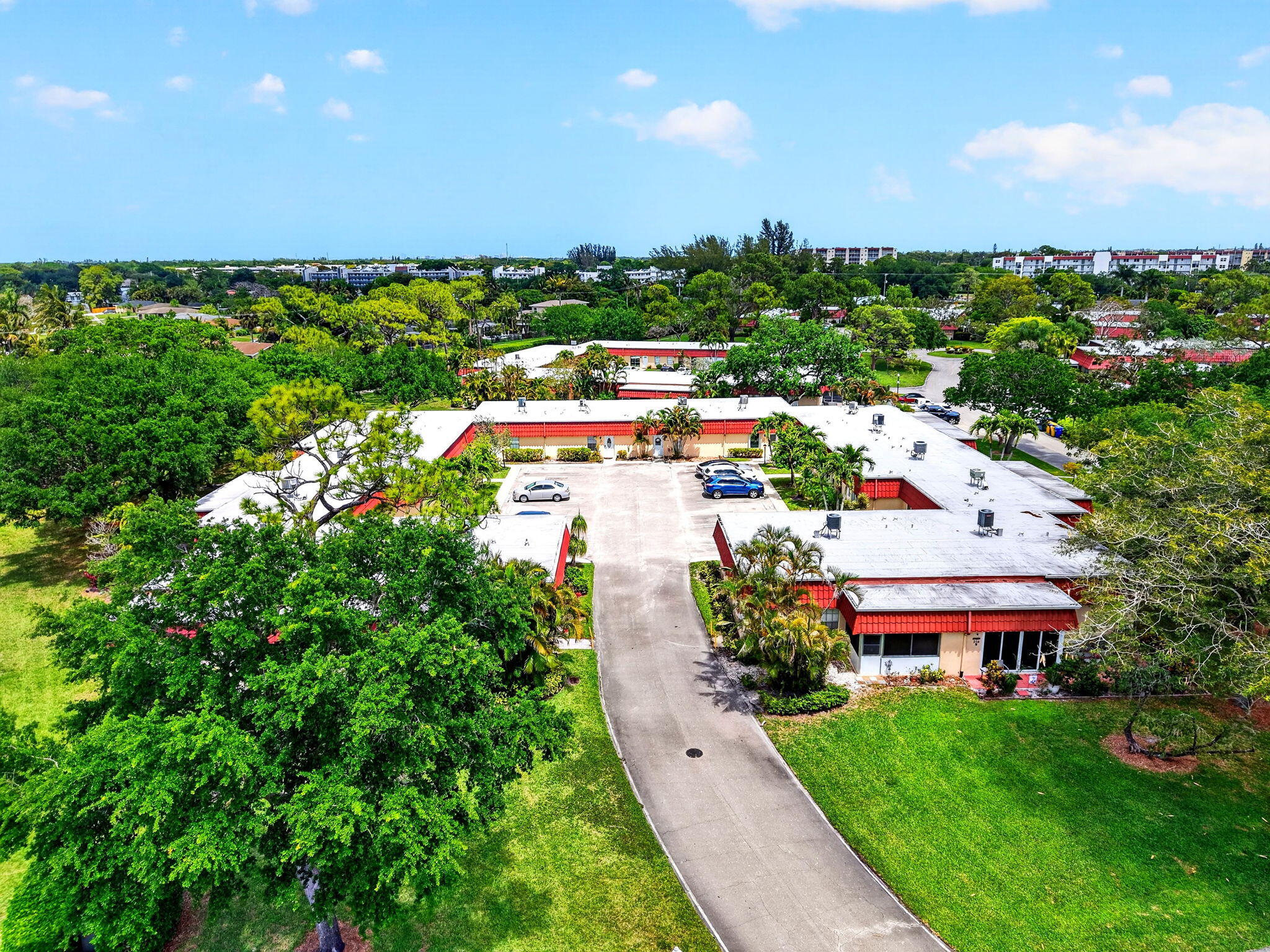 260 Cape Cod Circle Lake Worth, FL 33467 - Photo 27 of 50 27-web-or-mls-DJI_20260413141123_0522_D