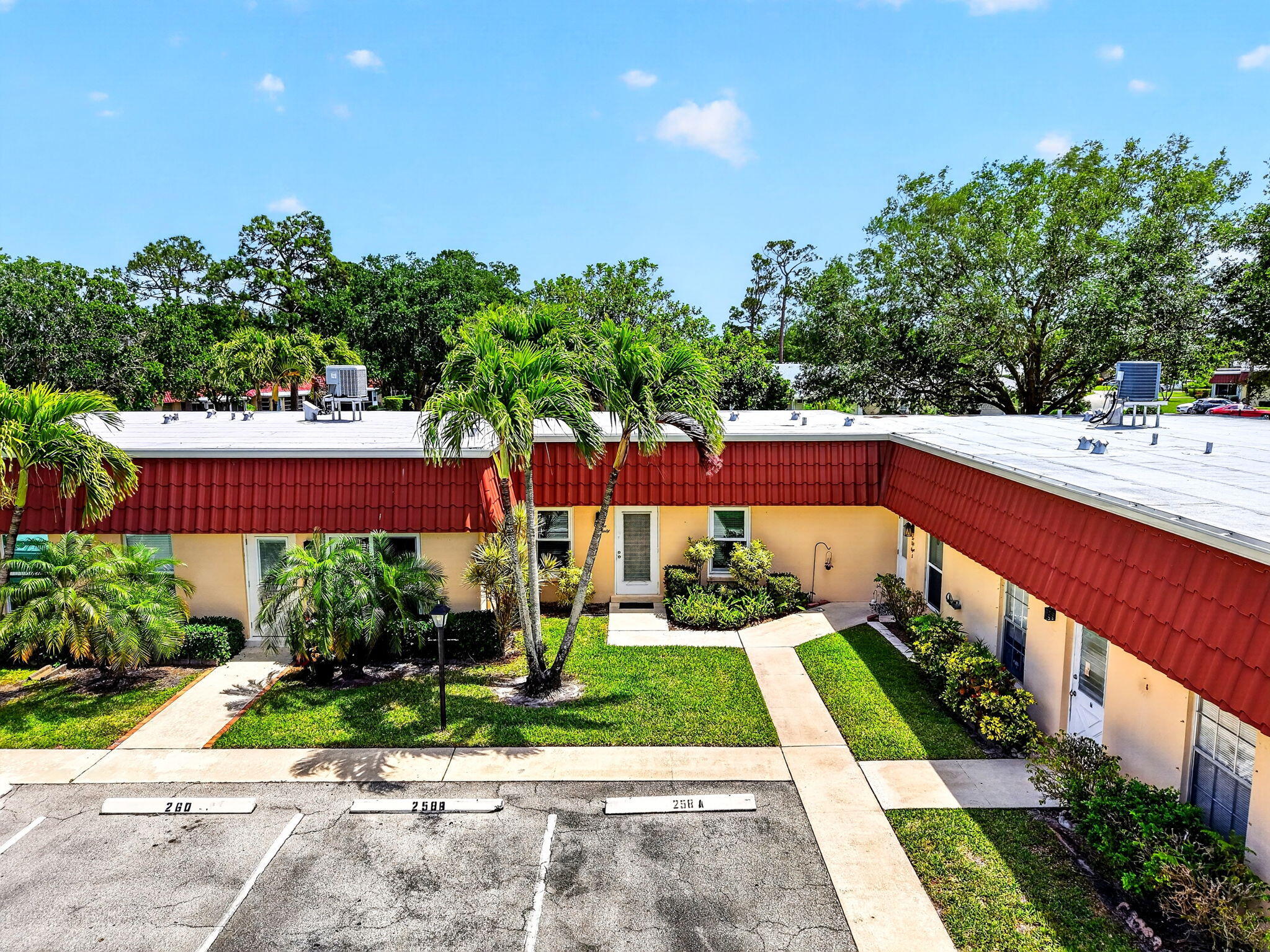 260 Cape Cod Circle Lake Worth, FL 33467 - Photo 35 of 50 35-web-or-mls-DJI_20260413141516_0563_D