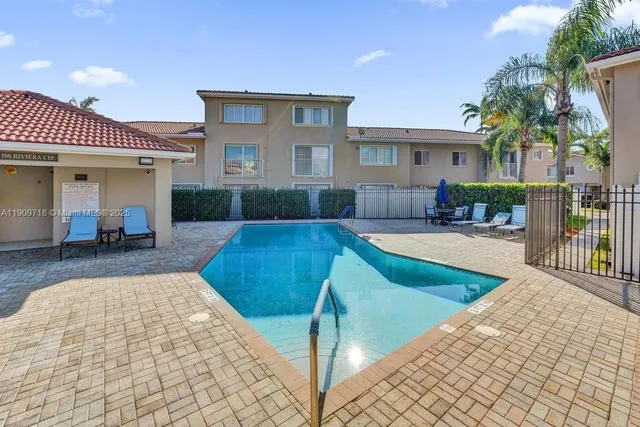 $440,000 | 174 Riviera Circle, Unit 274, Weston, FL 33326