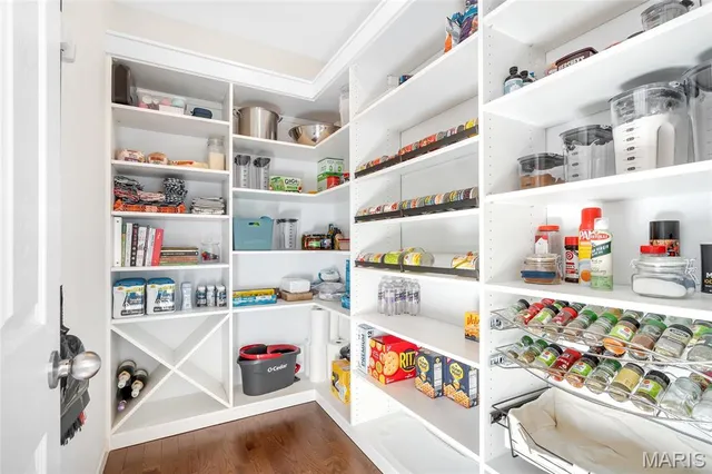 $542,000 | 910 Ellis Park Drive, Wentzville, MO 63385