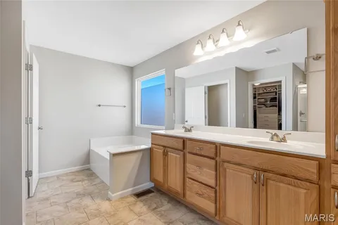 $549,500 | 910 Ellis Park Drive, Wentzville, MO 63385