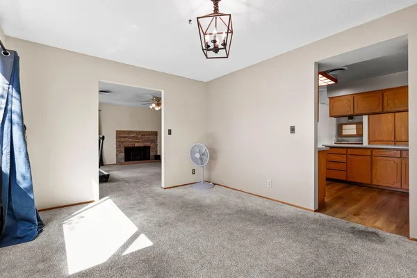 $379,900 | 2185 Galaxy Way, Redding, CA 96002