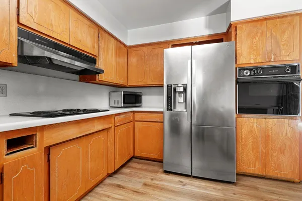 $379,900 | 2185 Galaxy Way, Redding, CA 96002