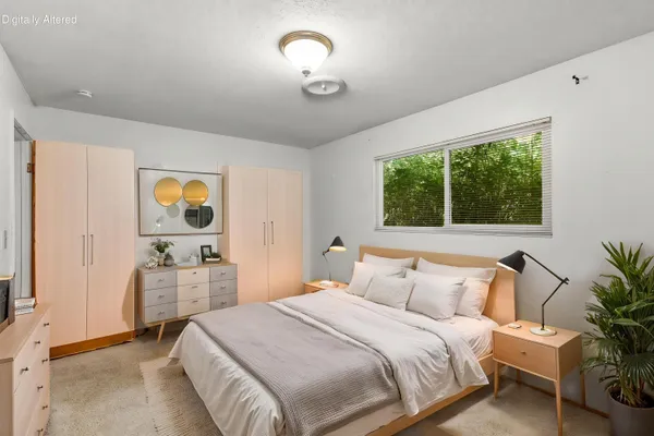 $379,900 | 2185 Galaxy Way, Redding, CA 96002