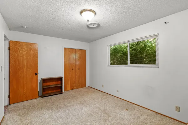 $379,900 | 2185 Galaxy Way, Redding, CA 96002