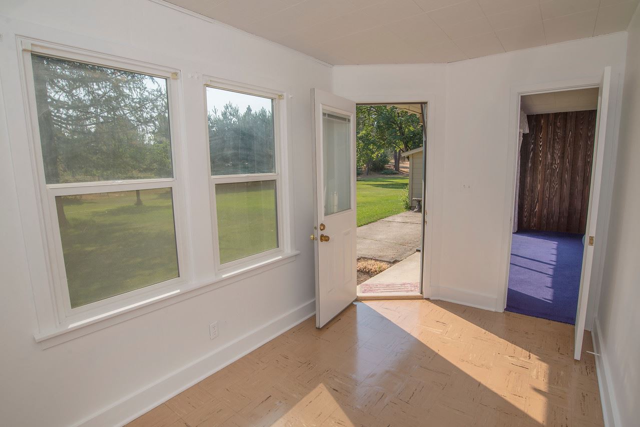 26212 North Yale Road Chattaroy, WA 99003 - Photo 8 of 20 Gallery Image 8