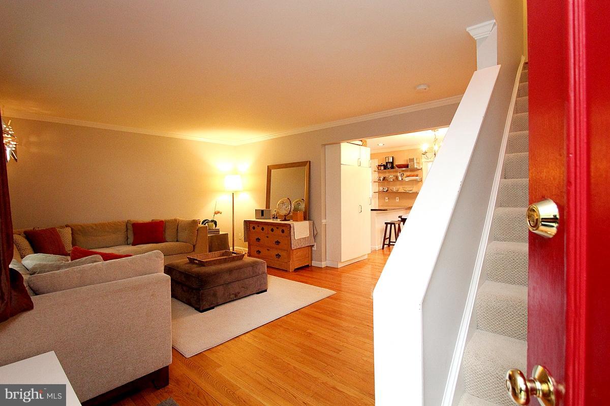 10007 Renfrew Road Silver Spring, MD 20901 - Photo 3 of 28 Interior (General)