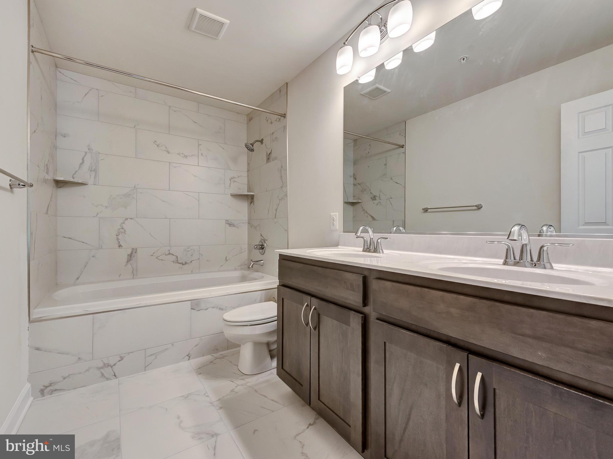 6762 Hemlock Point Road New Market, MD 21774 - Photo 7 of 28 Bath (Master)