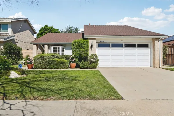 $825,000 | 21811 Merridy Street, Chatsworth, CA 91311