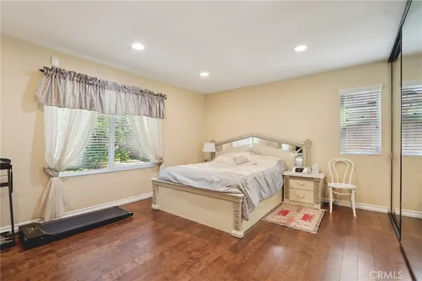 $825,000 | 21811 Merridy Street, Chatsworth, CA 91311
