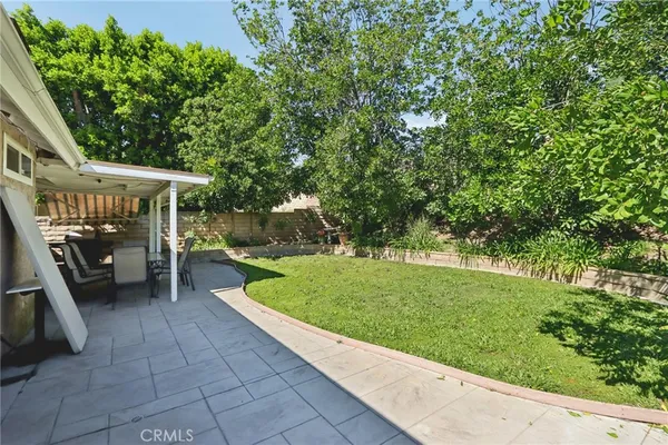 $825,000 | 21811 Merridy Street, Chatsworth, CA 91311