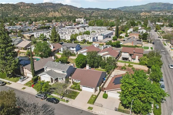 $825,000 | 21811 Merridy Street, Chatsworth, CA 91311