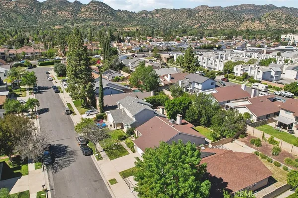 $825,000 | 21811 Merridy Street, Chatsworth, CA 91311