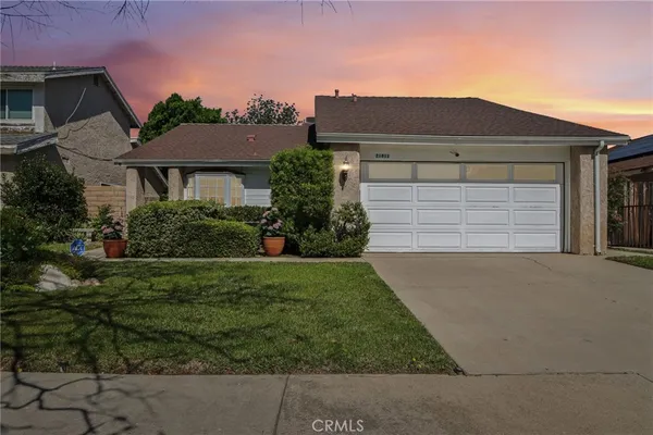 $825,000 | 21811 Merridy Street, Chatsworth, CA 91311
