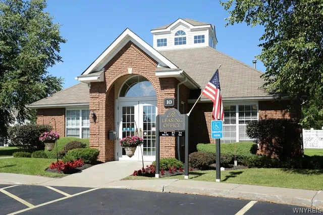 $2,509 | 10 Arielle Court, Unit D/E PLAN, Amherst, NY 14221