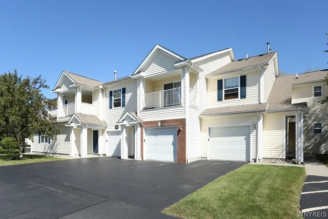 $2,509 | 10 Arielle Court, Unit D/E PLAN, Amherst, NY 14221