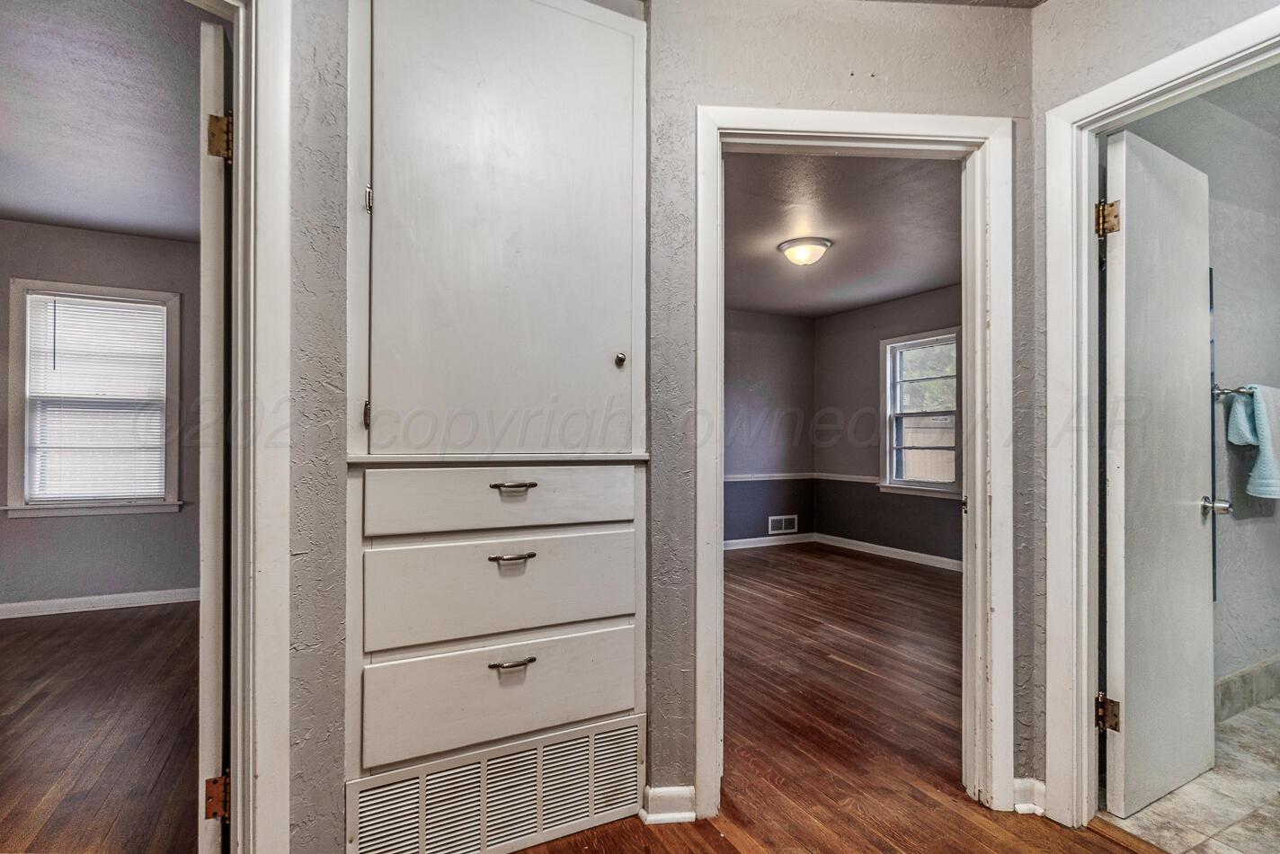 2014 South Milam Street Amarillo, TX 79109 - Photo 18 of 23 Hall/Linen closet