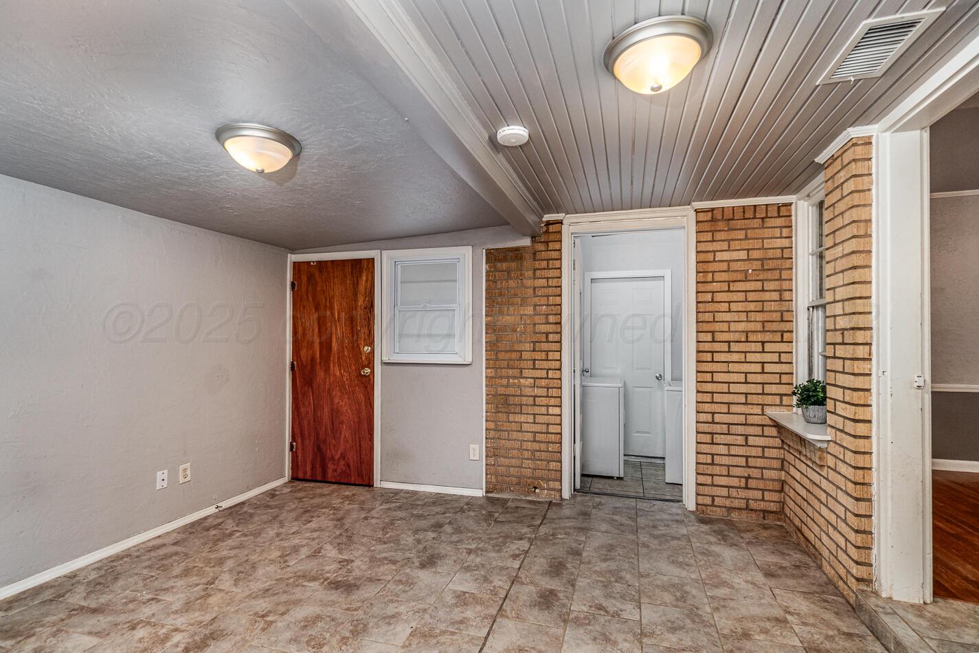 2014 South Milam Street Amarillo, TX 79109 - Photo 20 of 23 Den/office