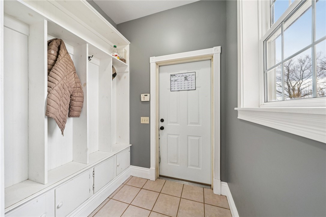 372 Transit Road Middlebury, NY 14591 - Photo 11 of 50 Back entry