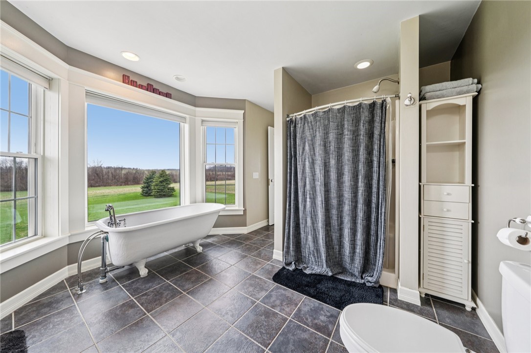372 Transit Road Middlebury, NY 14591 - Photo 28 of 50 Primary bathroom
