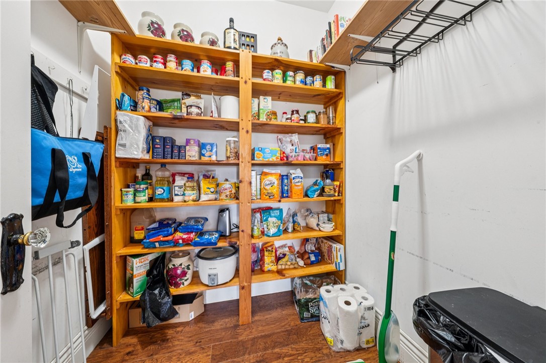 372 Transit Road Middlebury, NY 14591 - Photo 7 of 50 Walk in pantry