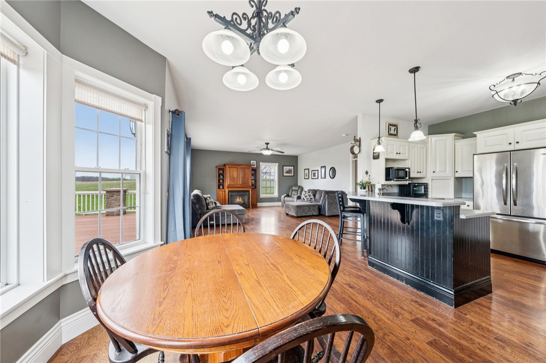 372 Transit Road Middlebury, NY 14591 - Photo 10 of 50 Dining area