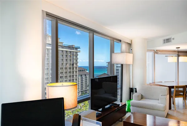 $4,100 | 223 Saratoga Road, Unit 1602, Honolulu, HI 96815