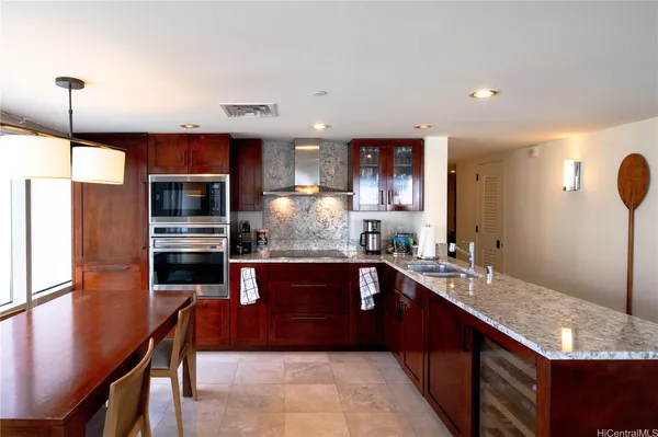 $4,100 | 223 Saratoga Road, Unit 1602, Honolulu, HI 96815