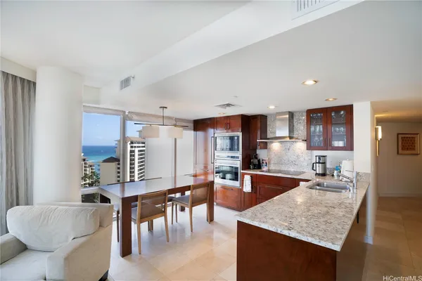 $4,100 | 223 Saratoga Road, Unit 1602, Honolulu, HI 96815