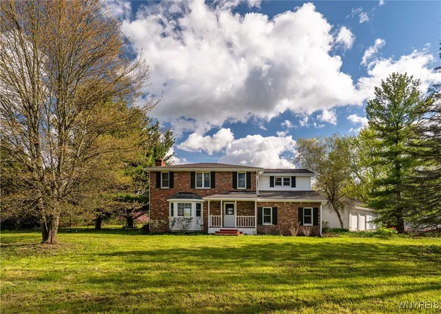 $392,700 | 11541 Hunts Corners Road, Newstead, NY 14001