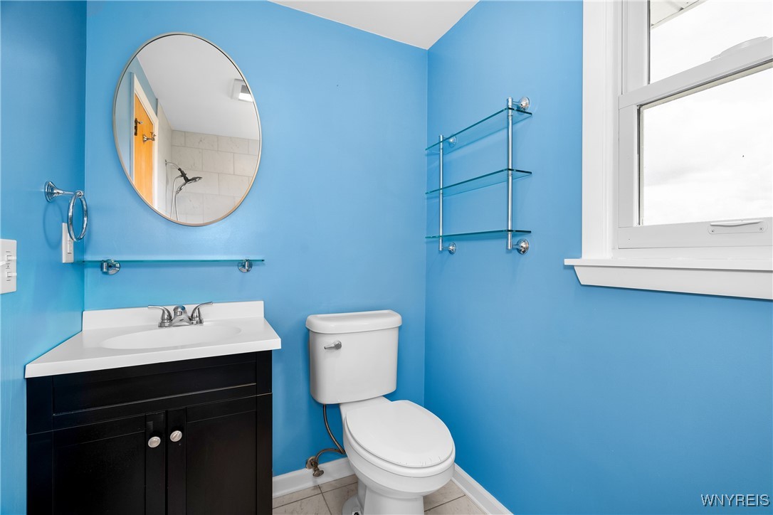 11541 Hunts Corners Road Newstead, NY 14001 - Photo 22 of 50 Upstairs full bathroom