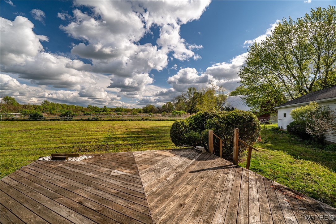 11541 Hunts Corners Road Newstead, NY 14001 - Photo 10 of 50 Back-deck off of dining room