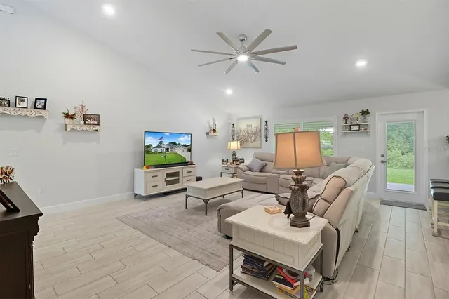 $999,997 | 6788 Southwest 179th Ave Road, Dunnellon, FL 34432