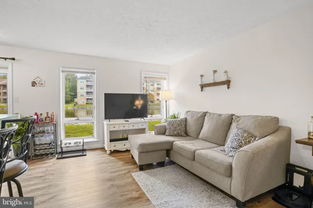 $220,000 | 44759 Woodlake Court, Unit 2C, California, MD 20619