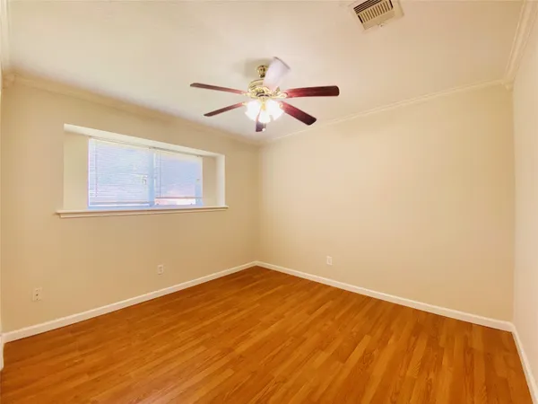 $1,700 | 13447 Greenway Drive, Sugar Land, TX 77498
