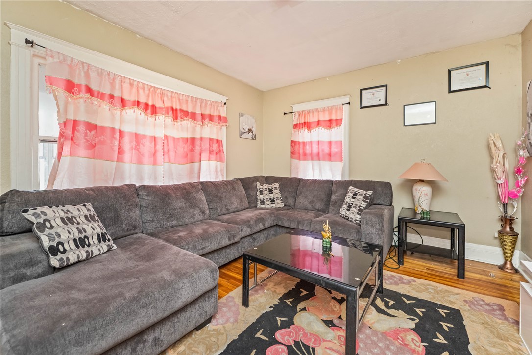 28 Arbutus Street Rochester, NY 14609 - Photo 7 of 12