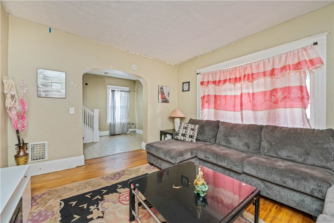 28 Arbutus Street Rochester, NY 14609 - Photo 8 of 12