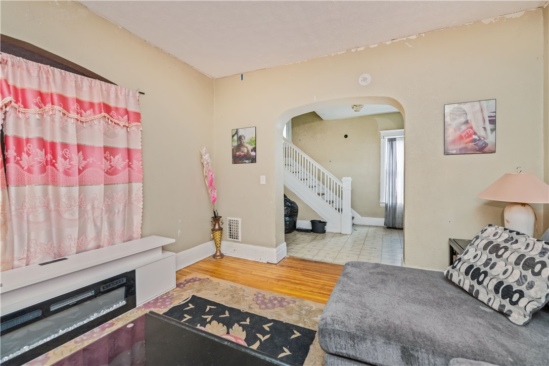 28 Arbutus Street Rochester, NY 14609 - Photo 9 of 12