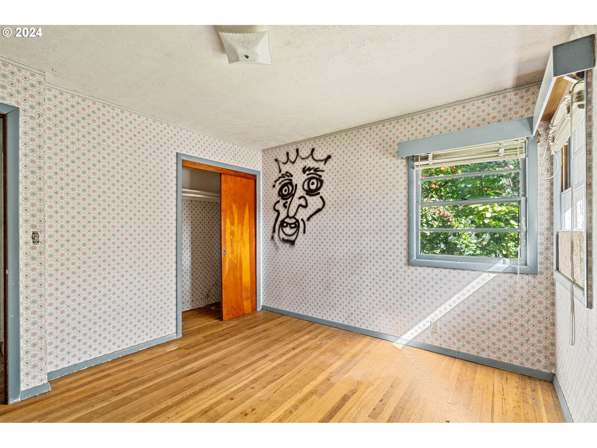 13175 Southwest Larson Street Beaverton, OR 97005 - Photo 16 of 33 Gallery Image 16