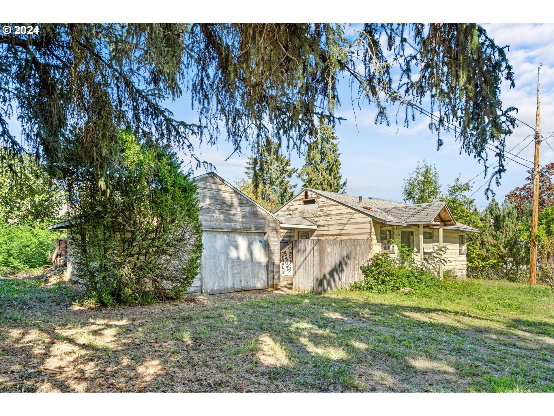 13175 Southwest Larson Street Beaverton, OR 97005 - Photo 22 of 33 Gallery Image 22