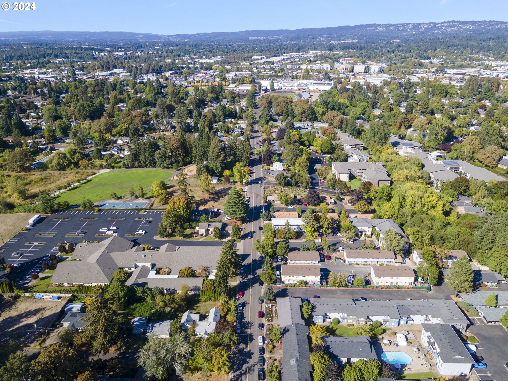 13175 Southwest Larson Street Beaverton, OR 97005 - Photo 27 of 33 Gallery Image 27