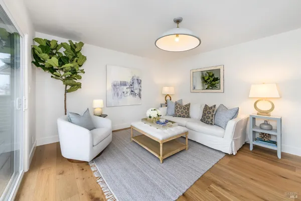 $2,950,000 | 9 St Lucia Place, Tiburon, CA 94920