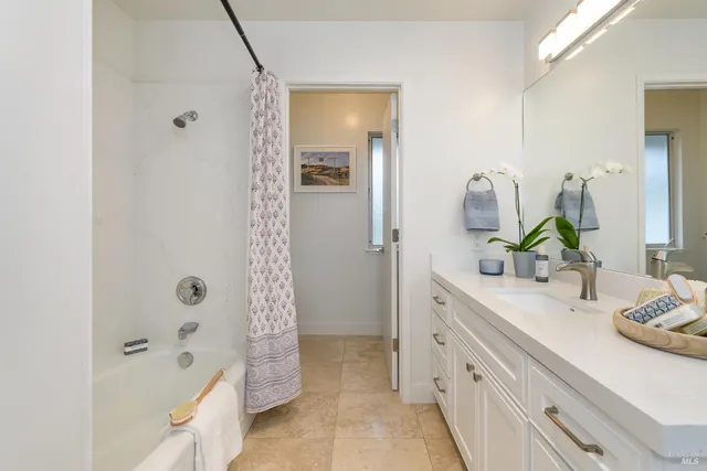 $2,950,000 | 9 St Lucia Place, Tiburon, CA 94920