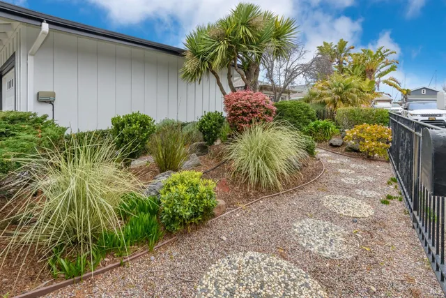$2,950,000 | 9 St Lucia Place, Tiburon, CA 94920