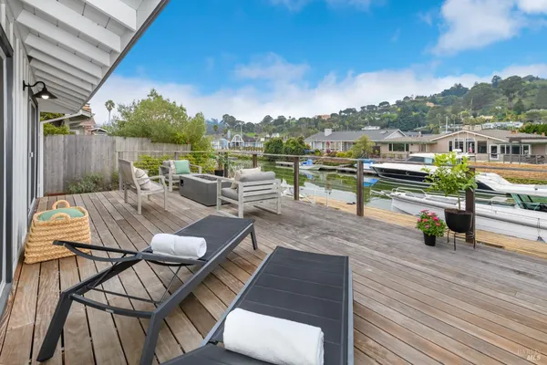 $2,950,000 | 9 St Lucia Place, Tiburon, CA 94920