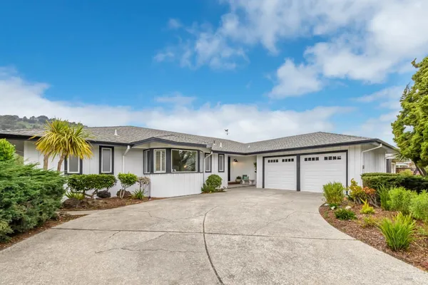 $2,950,000 | 9 St Lucia Place, Tiburon, CA 94920